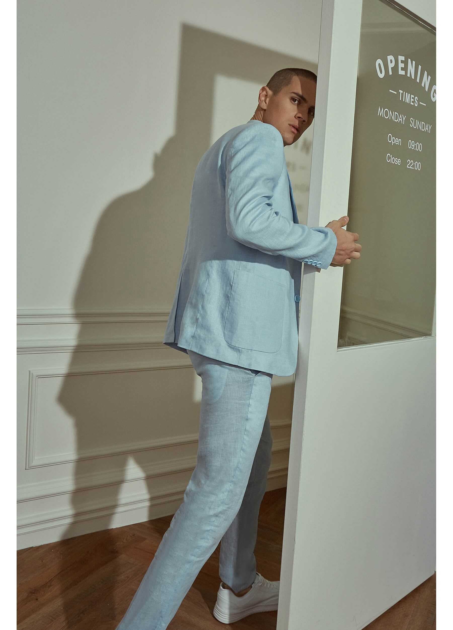 light blue men linen suit