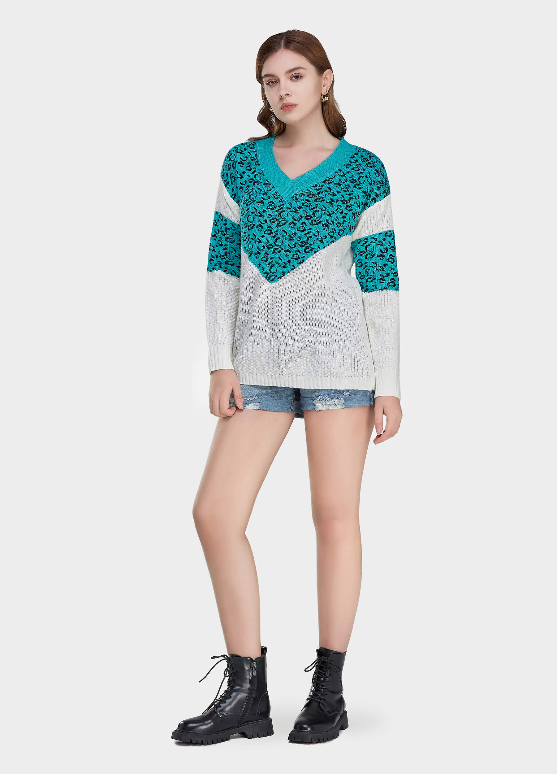 MECALA Women's V-Neck Leopard Print Long Sleeve Sweater-Light Blue side view