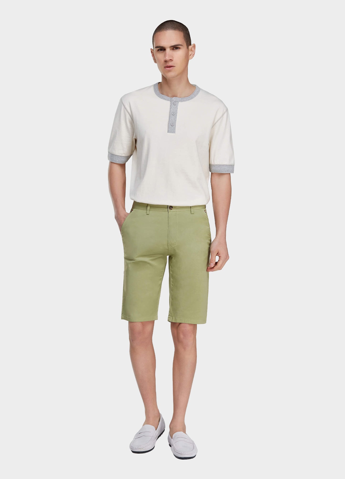 Men's Casual Button Closure Zipper Elasticity Solid Shorts with Slant Pocket-Green main view